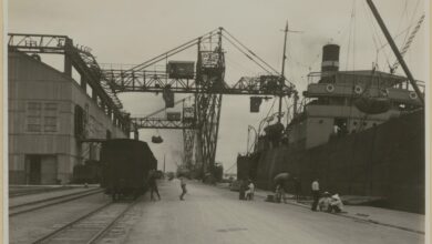 百年前高雄港碼頭已是現代海港面貌。(圖:國家攝影文化中心)