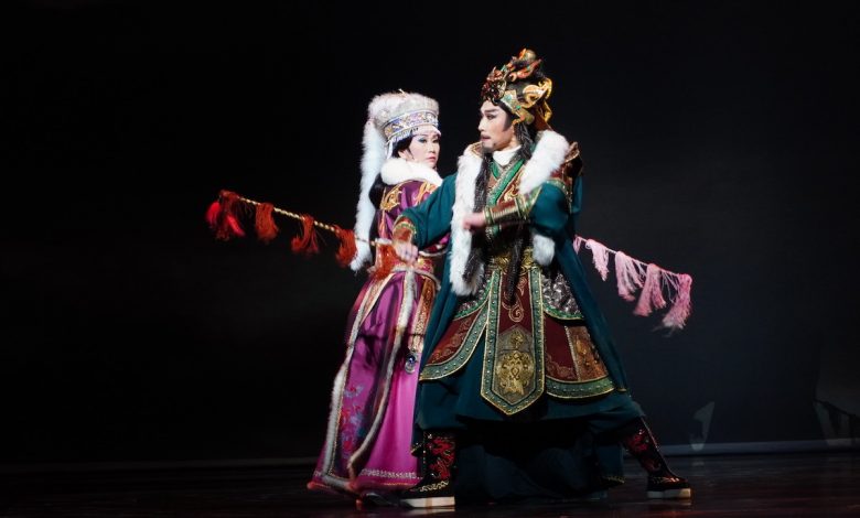 「傳藝金曲獎」得主古翊汎(前)飾演單于。(圖:台中文建繪)