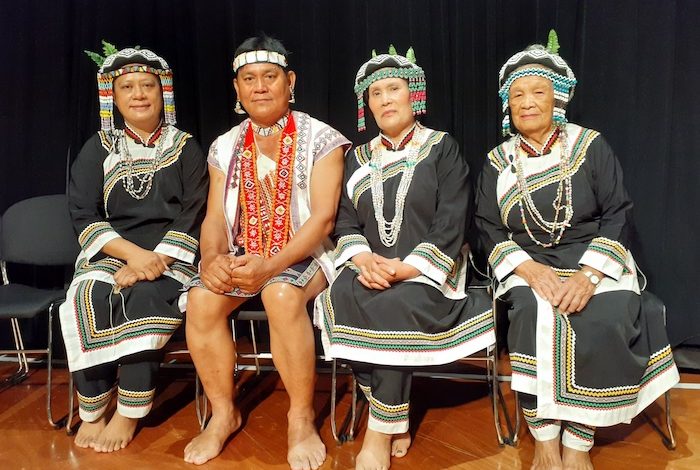 「越嶺」演繹布農族故事,全作以布農族語演出。(攝影:謝平平)