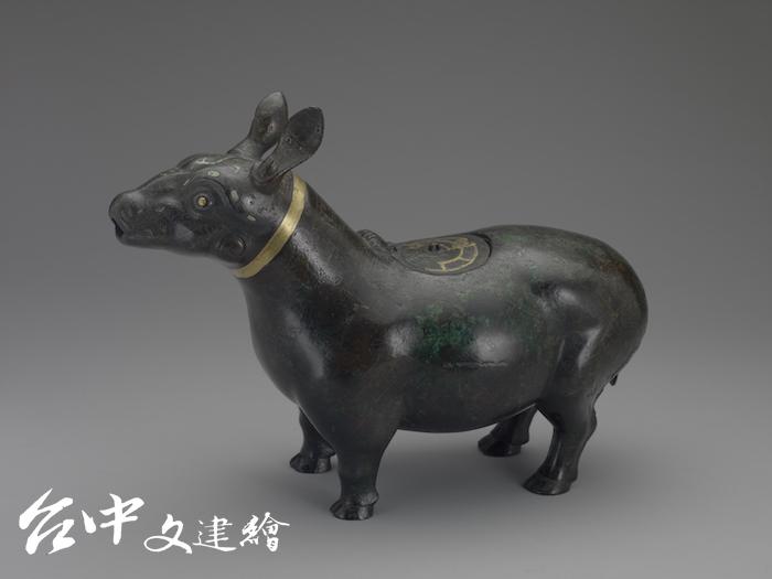 戰國中期 嵌綠松石金屬絲犧尊(圖:國立故宮博物院)