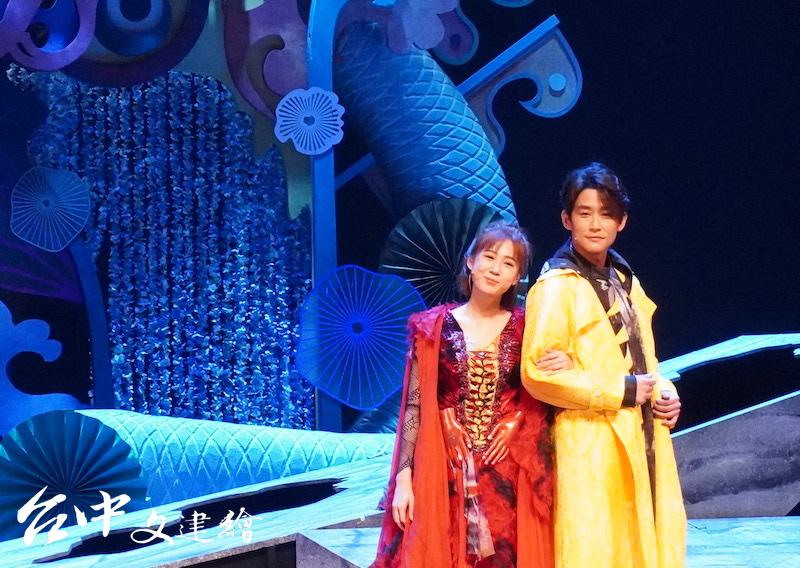 方志友（左）、陳乃榮（右）主演「妖怪台灣」。（攝影：謝平平）