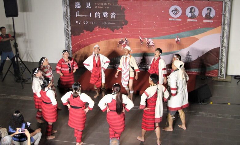 賽德克族青年文化藝術團的現場演出(圖:國美館))