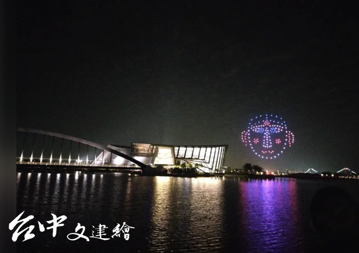 故宮南院 7、8月晚上推出無人機表演。(圖:故宮南院)